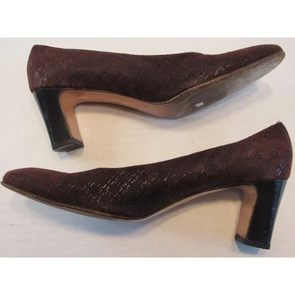 Vintage Salvatore Ferragamo Suede Embossed Patterned Pump Dark Brown Size 8.5 3A - Picture 3 of 13
